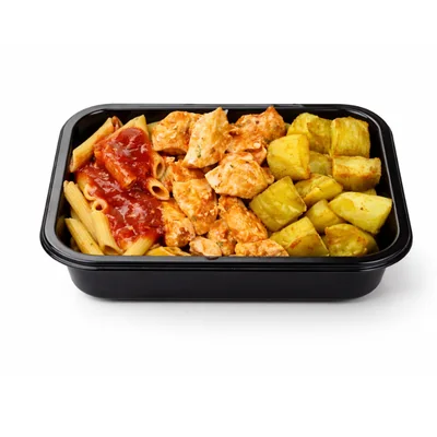 Macarrão com frango e batata doce assada