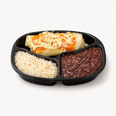 Panqueca de carne moída, arroz e feijão